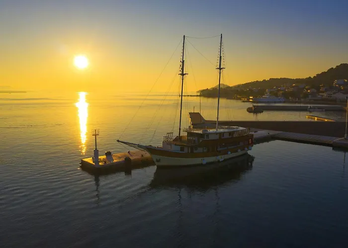 By The Sea Tkon, Pasman - 23194 Tkon